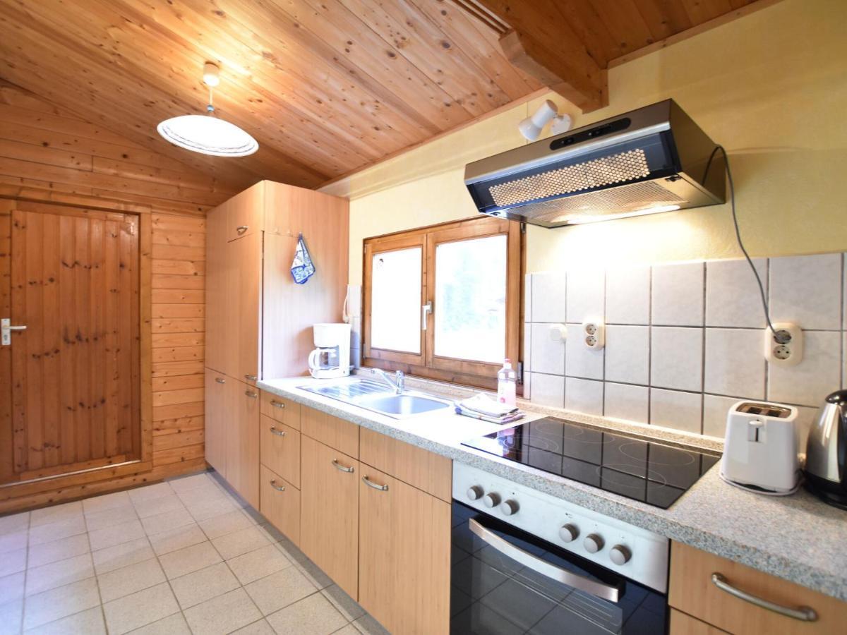Lovely Bungalow Near Sea In Elmenhorst Kalkhorst Exterior photo